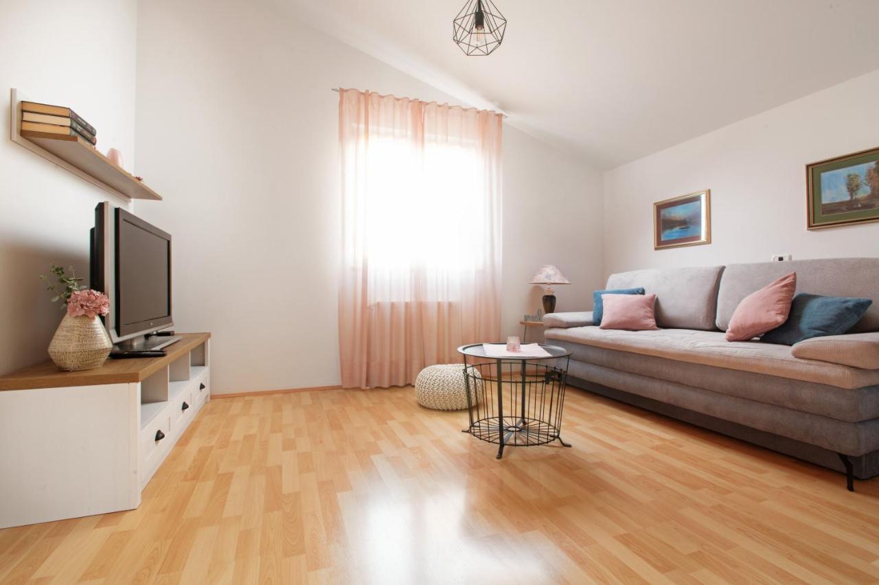 פאז'אנה Apartments Irena With Sea View מראה חיצוני תמונה
